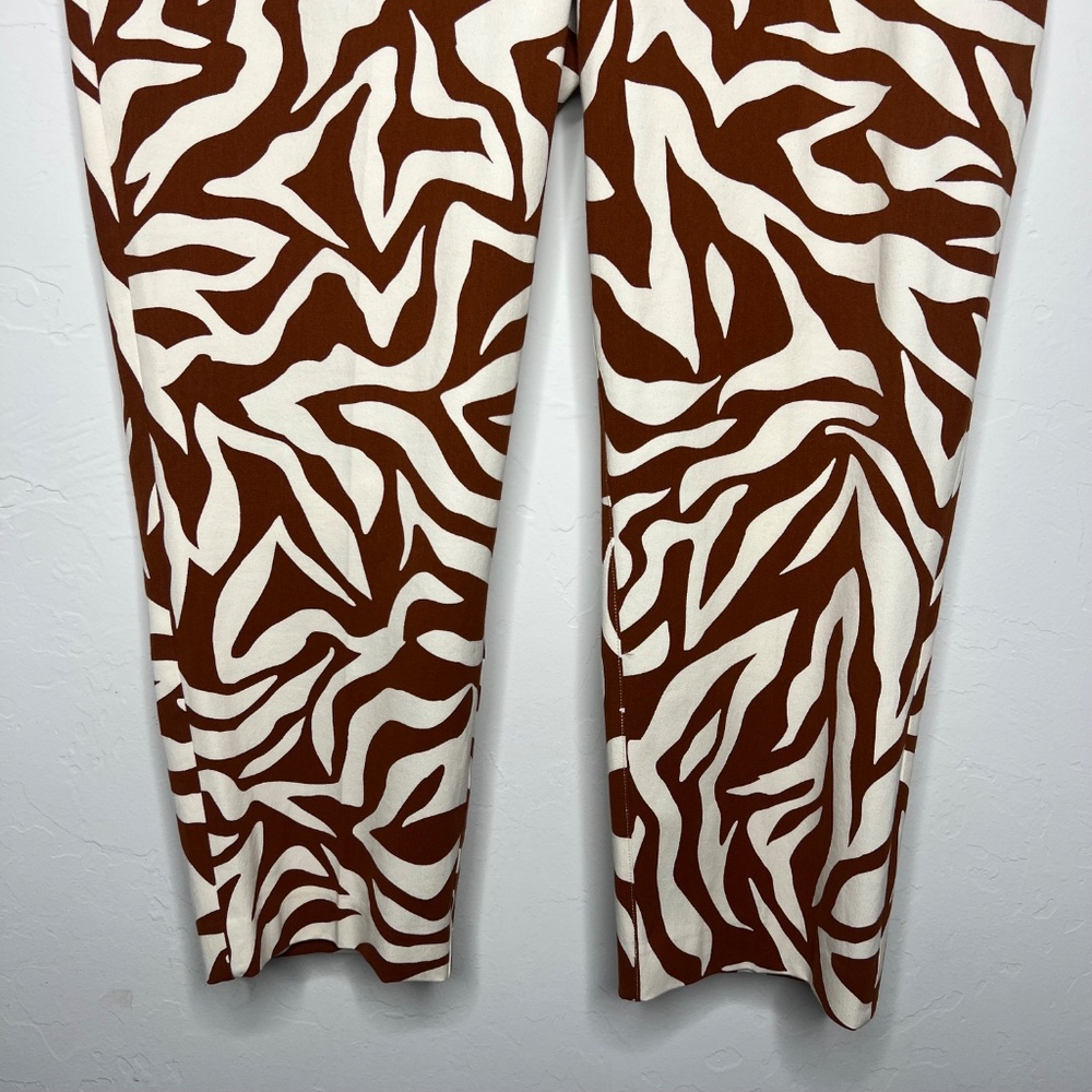 Spanx On The Go Animal Print Crop Pants, Clay And Off White View 5